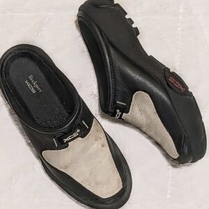 Rockport XCS Leather Clog Mules Slip-ons Black Beige Rugged Tread Women's Sz 5